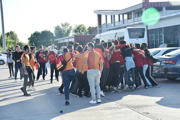 Galatasaray'a Malatya'da coşkulu karşılama - 1