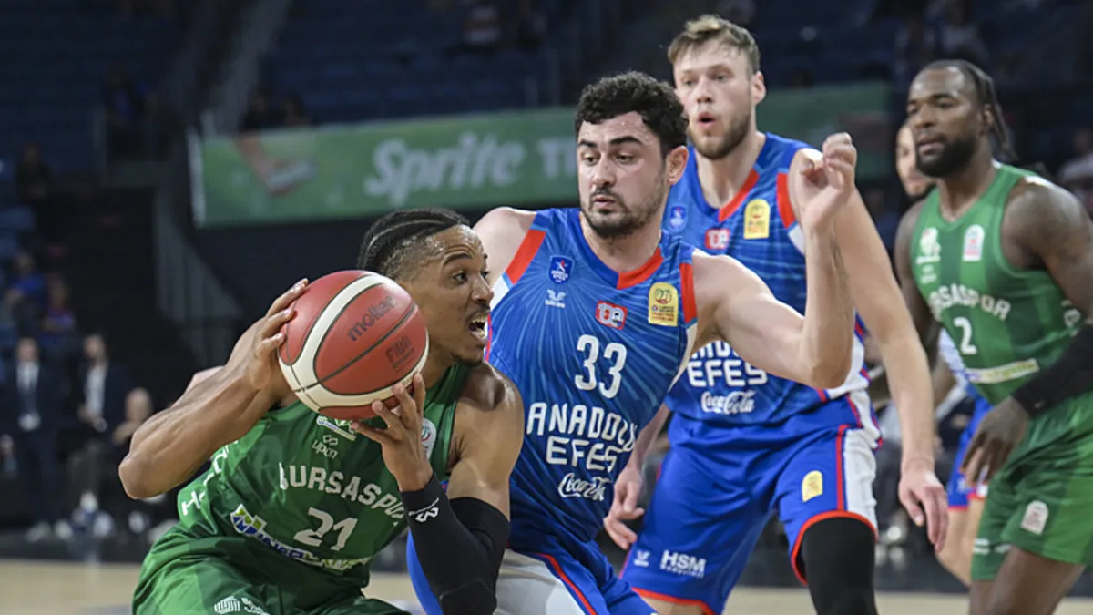 Anadolu Efes 90-98 Bursaspor Info Yatırım (MAÇ SONUCU - ÖZET) A. Efes normal sezonu mağlup tamamladı!