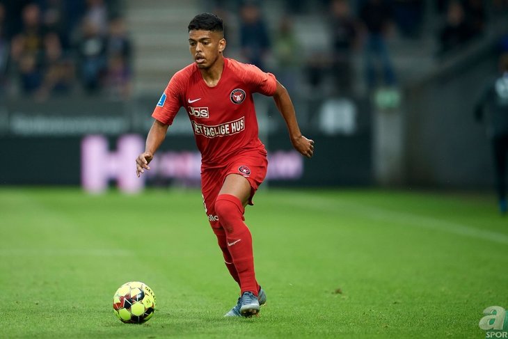 Son dakika spor haberleri: Galatasaray'da Fatih Terim düğmeye bastı! Transferde flaş Belhanda detayı