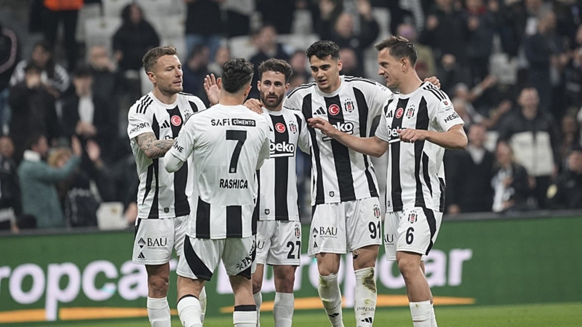 Spor yazarları Beşiktaş - Atakaş Hatayspor maçını yorumladı! Spor yazarları Beşiktaş - Atakaş Hatayspor maçını yorumladı!