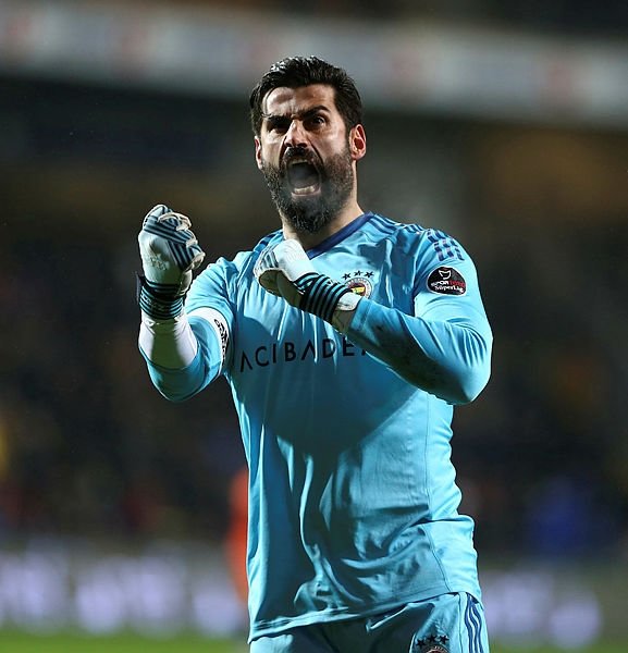 Buffon bunu yapabiliyorsa Volkan da yapabilir