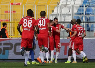 Kasımpaşa - Sivasspor maçından kareler