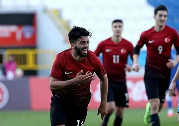 Umut Bozok gelmeye hazır