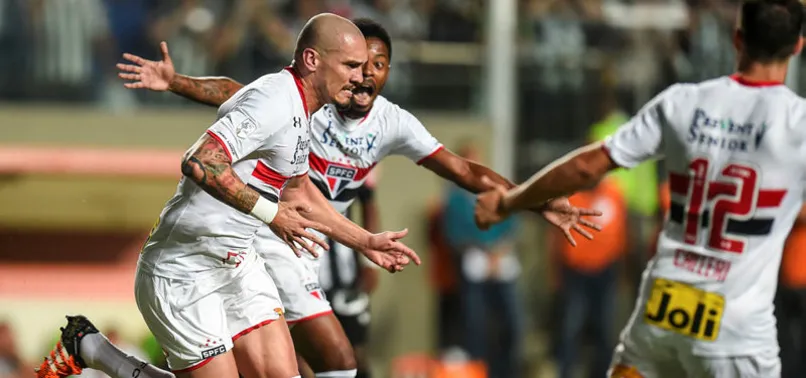 Maicon, Sao Paulo'ya veda etti