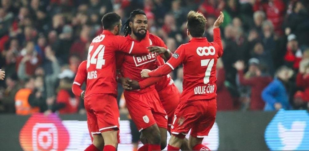 Galatasaray’a dev stoper