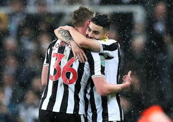 Newcastle o isimle sözleşme yeniledi