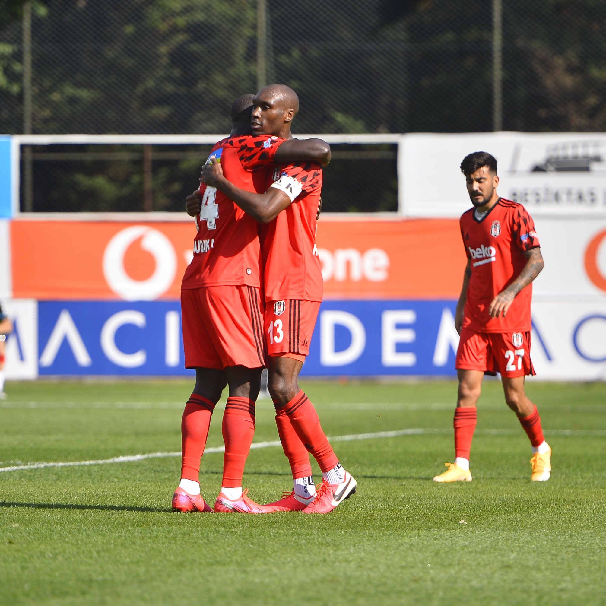 Besiktas 5 2 Fatih Karagumruk Mac Sonucu Aspor