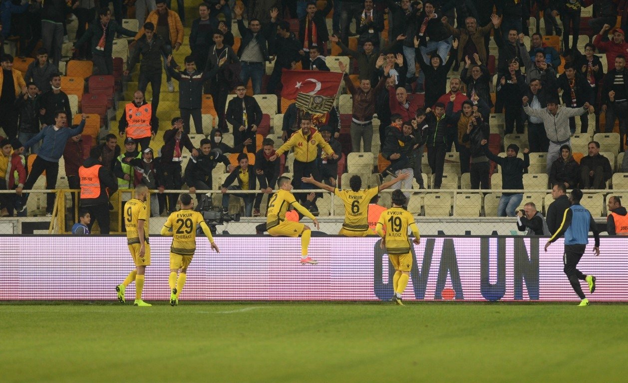 5-0’lık yenilgi hüngür hüngür ağlattı