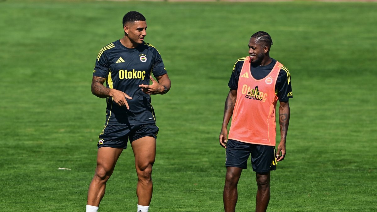 FENERBAHÇE TRANSFER HABERİ: Diego Carlos'un iki talibi daha var! FENERBAHÇE TRANSFER HABERİ: Diego Carlos'un iki talibi daha var!