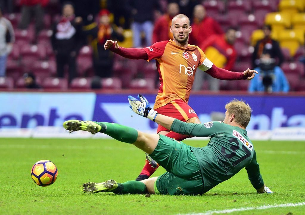 Wesley Sneijder’e Çin’den teklif var