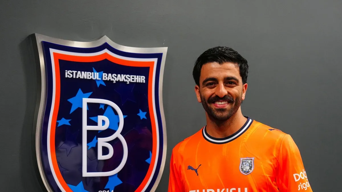 Umut Bozok resmen RAMS Başakşehir'de!