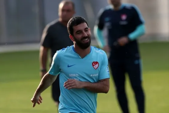 Galatasaray'dan Arda Turan bombası! Teklif yapıldı...