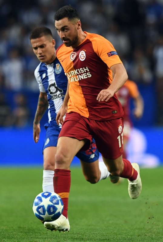 Galatasaray’da Sinan Gümüş depremi! F.Bahçe ile görüştü...