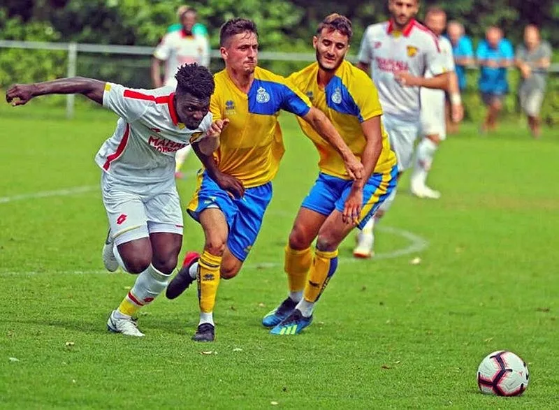 Göztepe'de stoper listesi geniş - 1