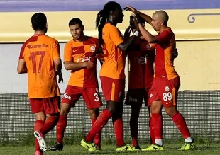 Galatasaray hazırlık maçını rahat kazandı
