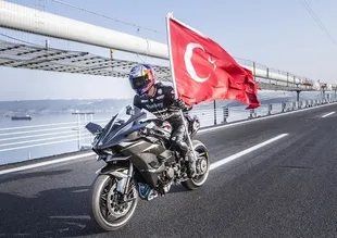 Osmangazi Köprüsü'nde Sofuoğlu fırtınası!