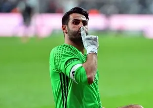 Volkan'dan Beşiktaş taraftarına hareket!