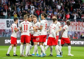 Leipzig rakibine acımadı