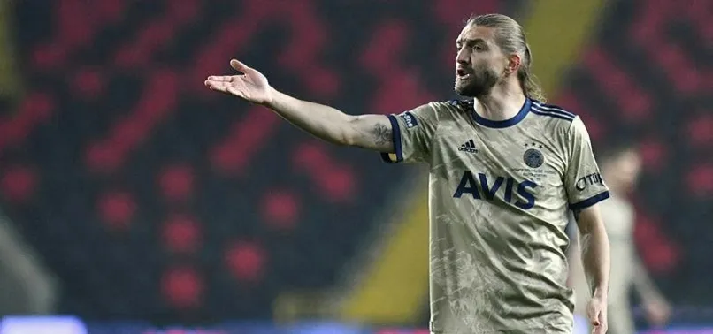 Fenerbahçe'de Caner Erkin 6 asiste ulaştı