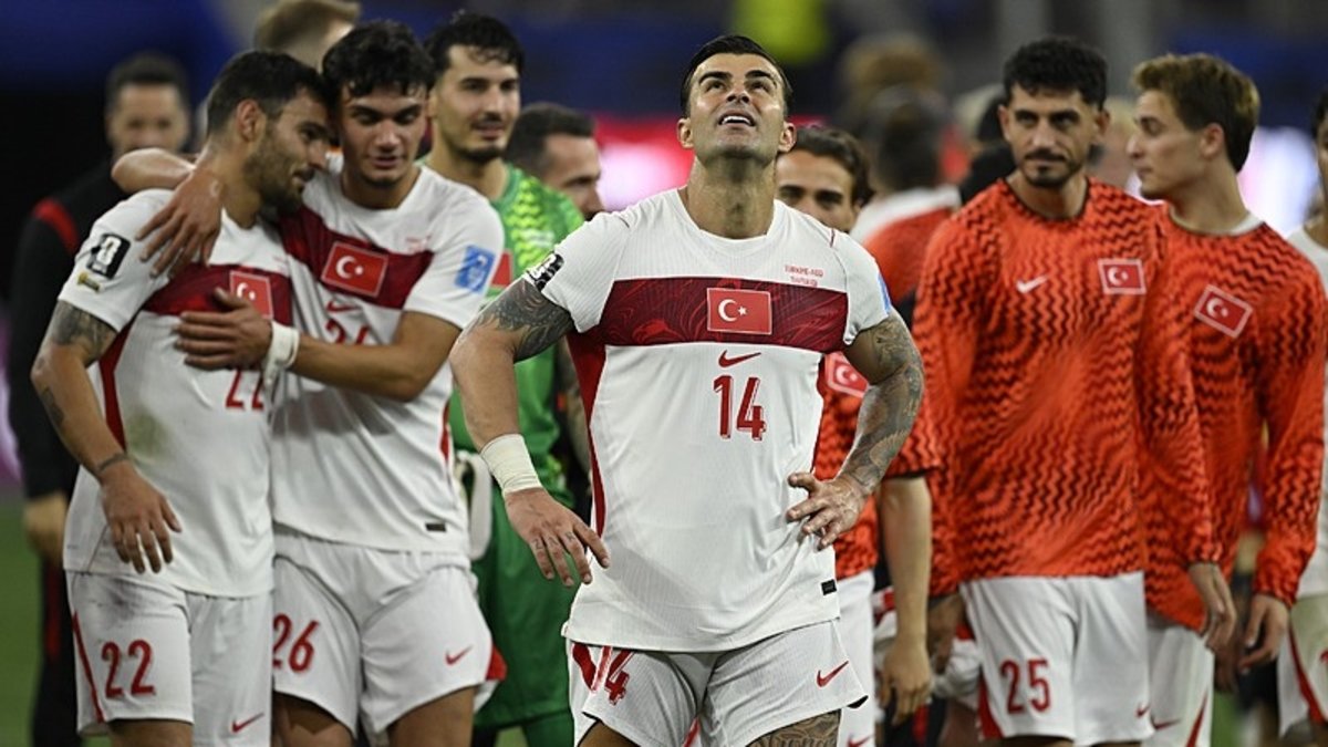 Spor yazarları Türkiye-ABD maçını yorumladı: Okyanusu geçtik derede boğulduk!