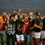 Usta yazardan olay yorum! Galatasaray çatır çatır şampiyon oldu