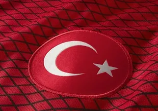 Milli futbolcumuz Chelsea yolunda