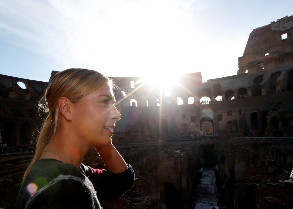 Sharapova, Kolezyum’u gezdi