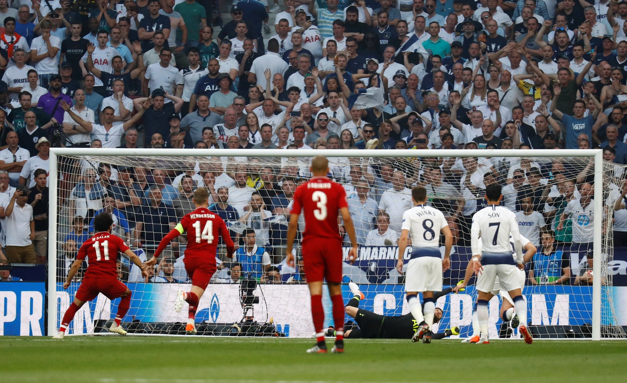 Tottenham Liverpool maçından kareler