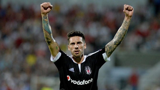 Beşiktaş’ta Sosa krizi: Gelmiyorum