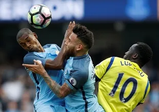 Şanssız Manchester City, Everton'a takıldı