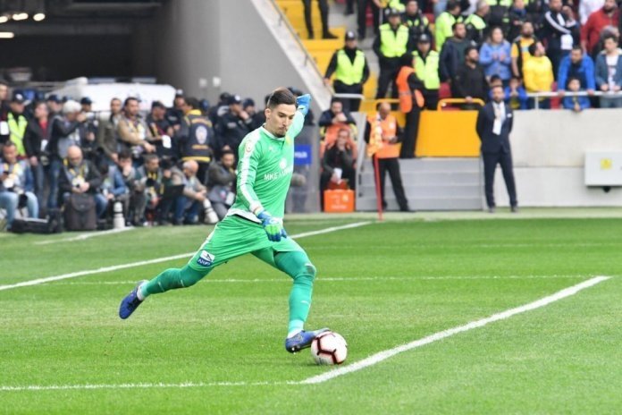 Galatasaray Altay Bayındır’ı bitirdi