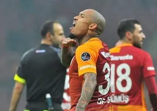 Galatasaray'ın yıldızından şok hareket!
