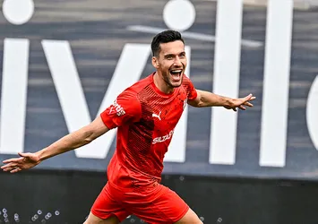 Umut Nayir şov sürüyor!