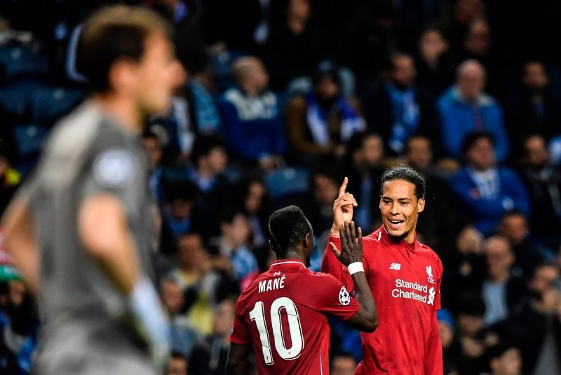 Liverpool zorlanmadan yarı finalde