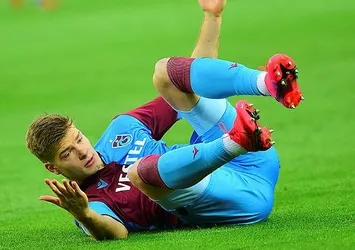 Kral durdu
