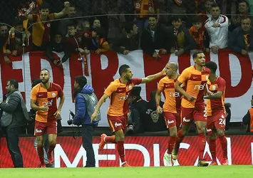 Galatasaray geri adım atmıyor