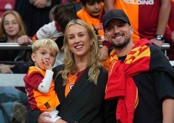 Mertens ve ailesi İstanbul'a geldi