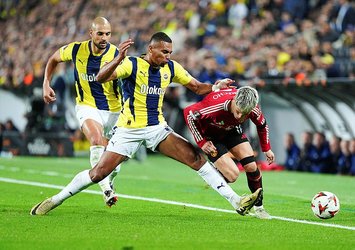 F.Bahçe'de bir sakatlık daha!