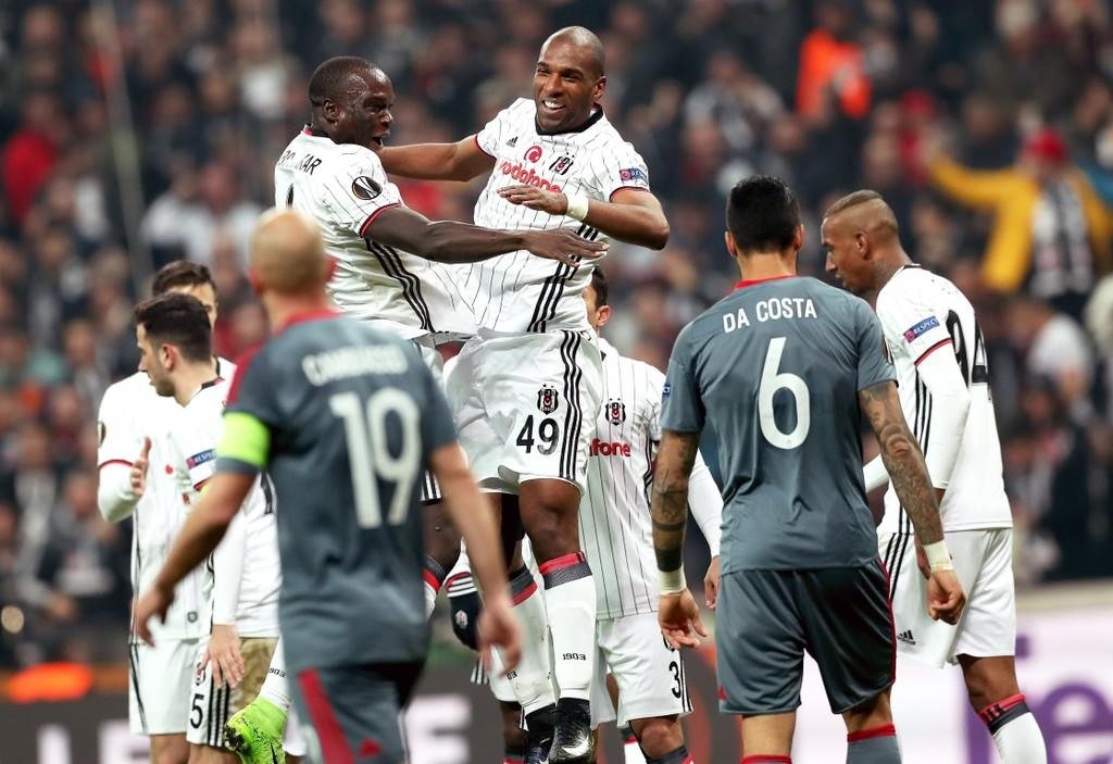 Beşiktaş maçına damga vuran koreografi