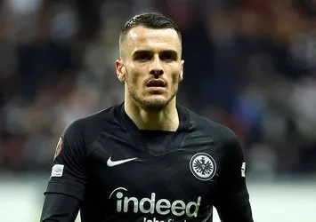 Juventus Kostic'i resmen açıkladı