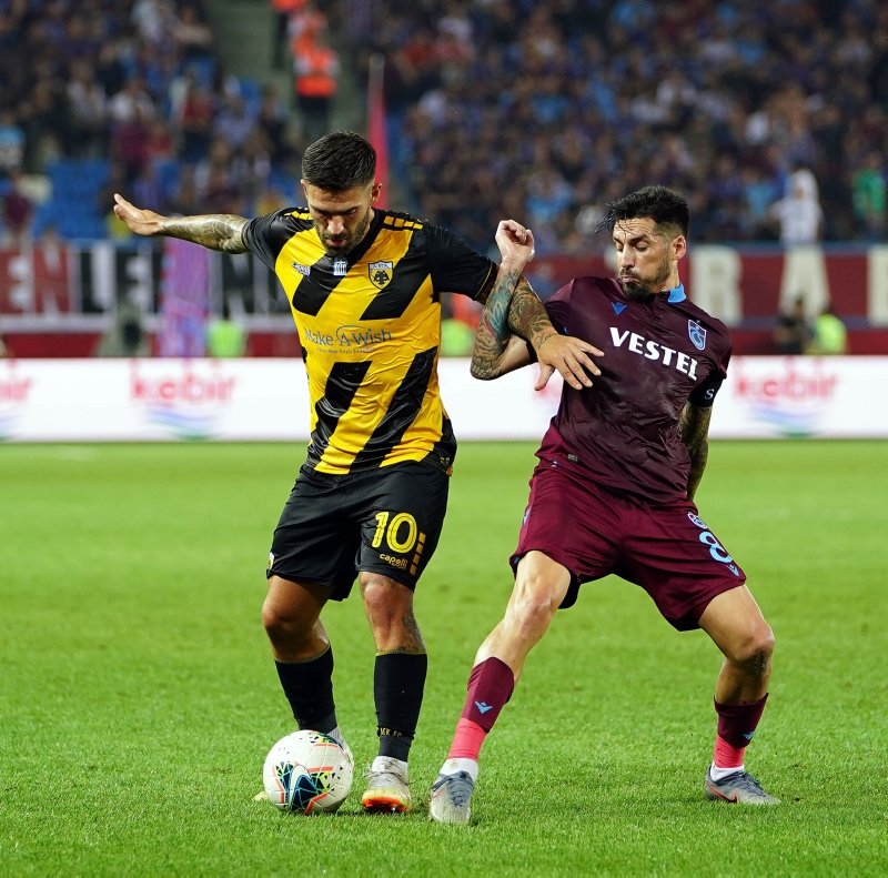 Trabzonspor-AEK maçından kareler