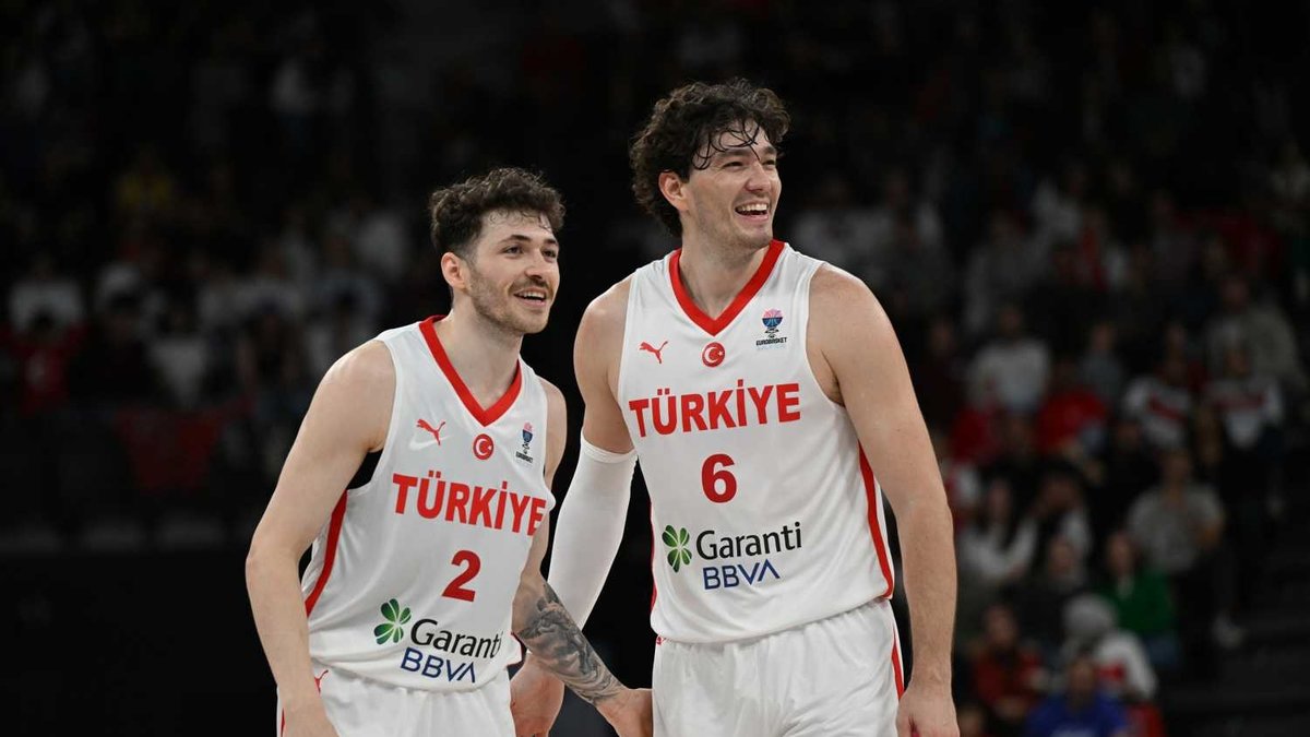 12 Dev Adam'ın rakibi İtalya! 12 Dev Adam'ın rakibi İtalya!