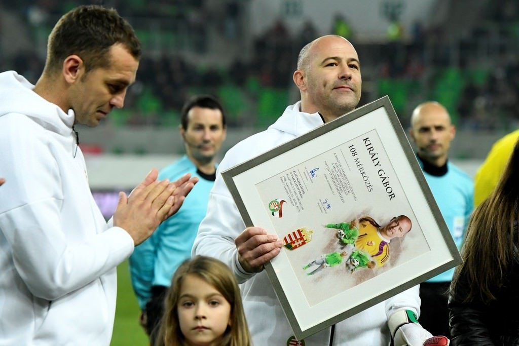 Gabor Kiraly niçin eşofman giyiyor?