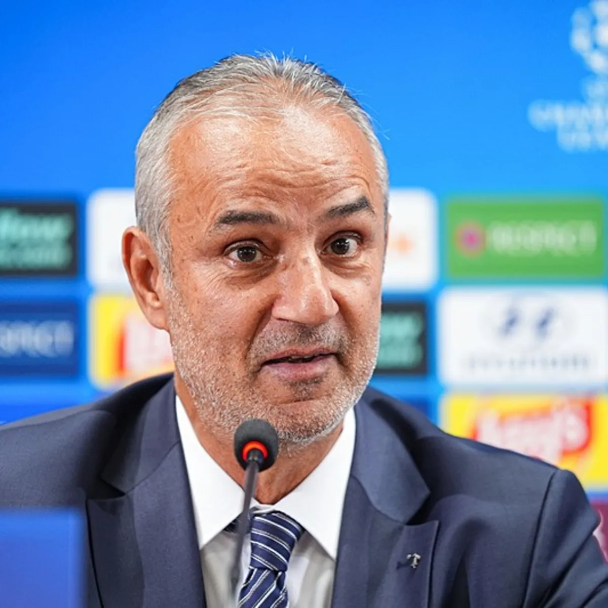 Fenerbahçe orta saha transferi için Avrupa'da oyuncu arıyor