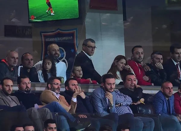 Fenerbahçe'de Comolli 2 yıldız için tribünde! - 1