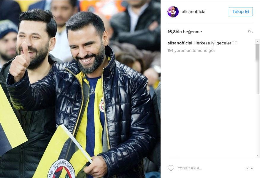 Ünlülerin derbi paylaşımı