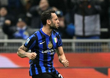 Çalhanoğlu'dan harika gol!