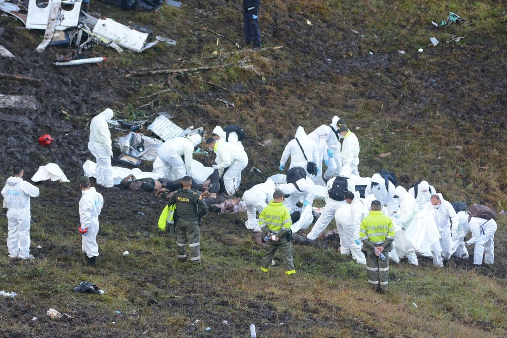 Chapecoense takımının düşen uçağından ilk görüntüler