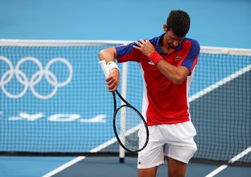 Djokovic yarı finalde veda etti!