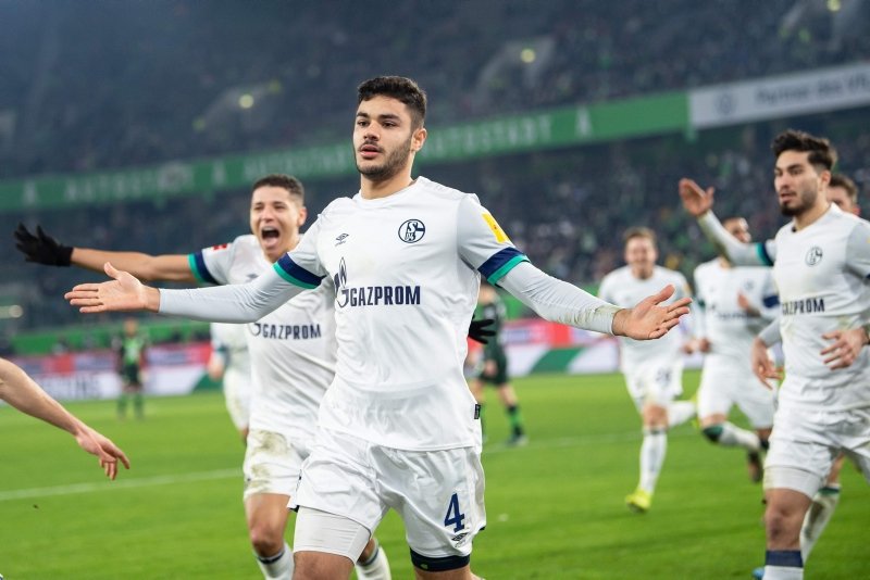 Ozan Kabak Tan Fenerbahce Aciklamasi Aspor